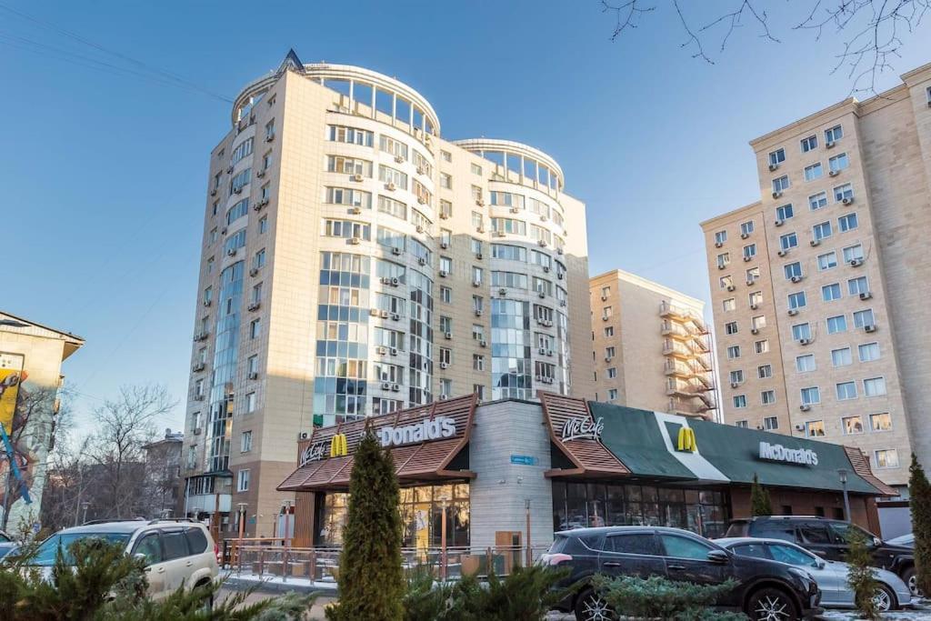 Жк Жастар Атамекен Центр Города, Отличная Локация Almatî Exterior foto